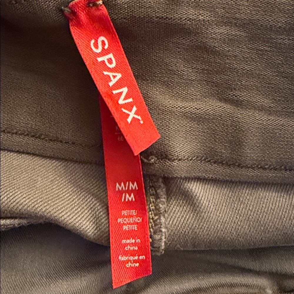 Spanx Dune Grey Stretch Twill High Rise Ankle Skinny Cargo Pants Size Medium - Picture 7 of 8